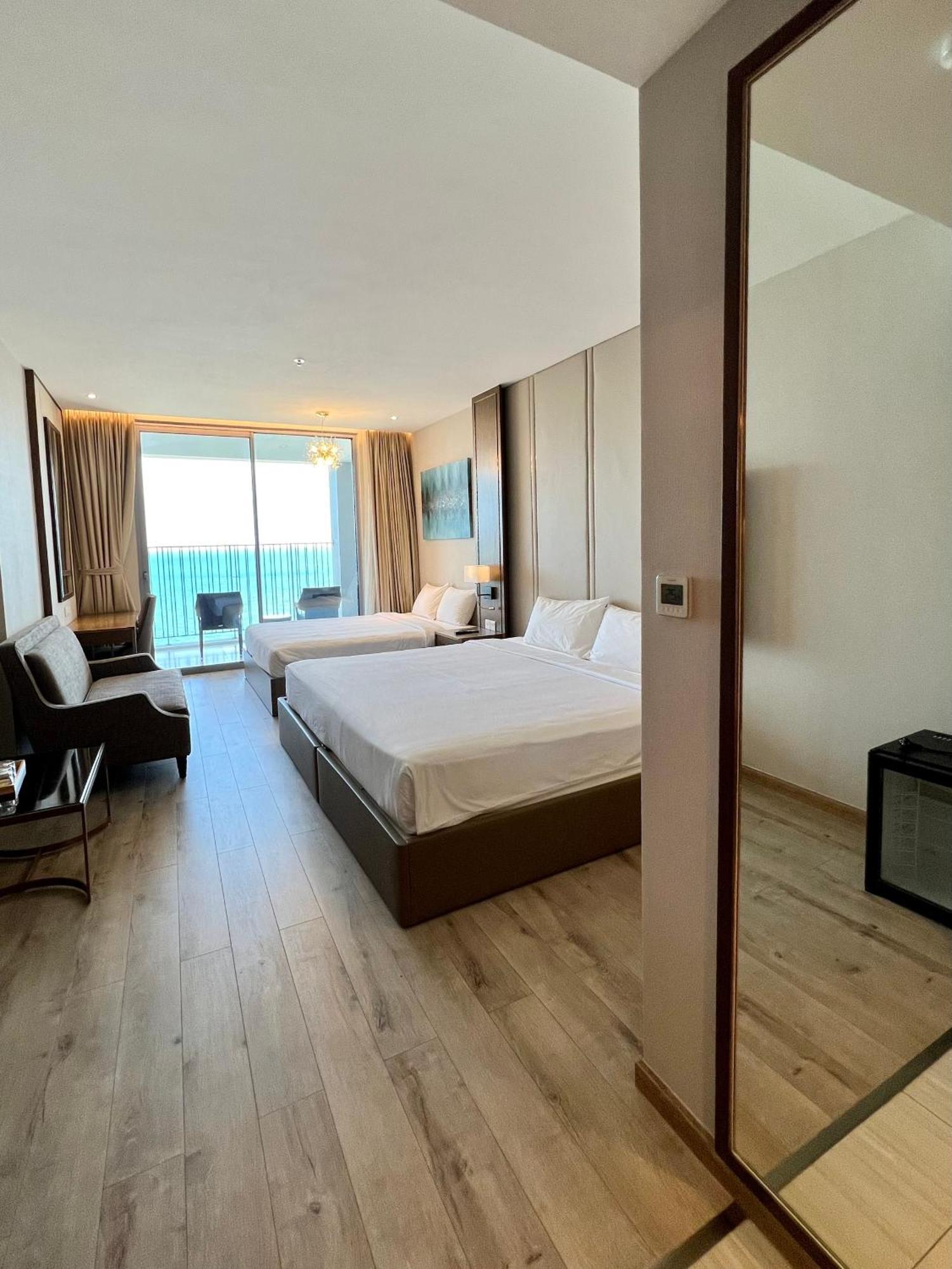 Aparthotel Panorama Sky Blue Nha Trang Extérieur photo